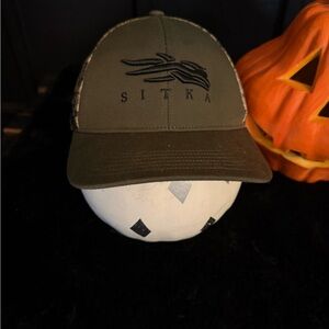 Sitka Men's Olive Cap